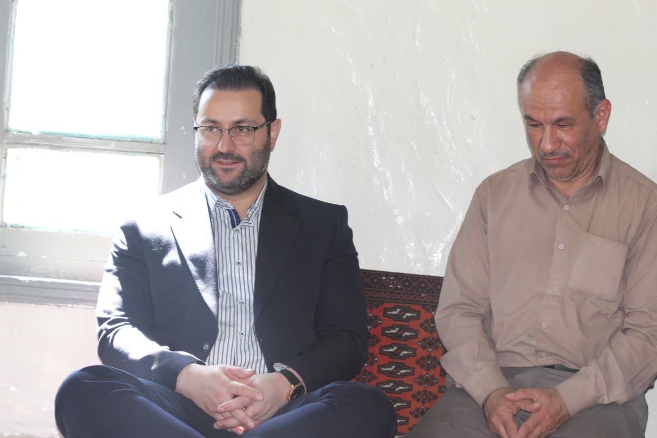 بازدید یاسر اسلامدوست از پروژه برق رسانی بخش حویق