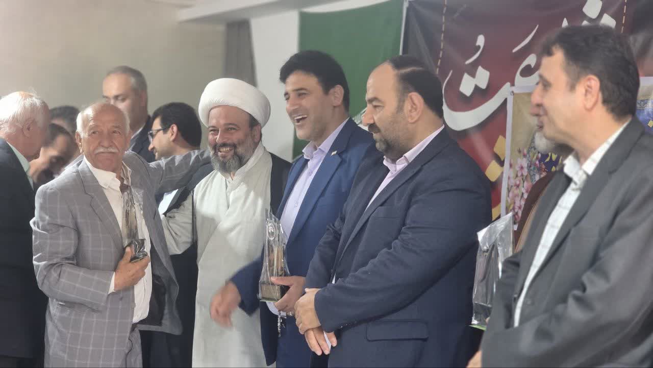مراسم تجلیل از پرسنل شهرداری ماسال