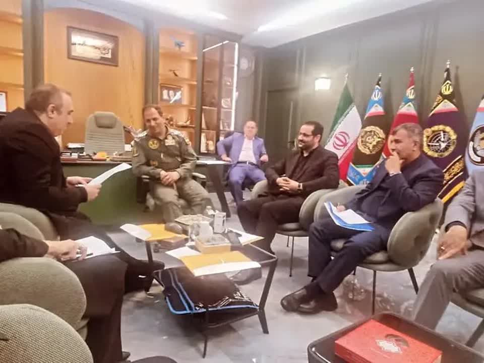 دیدار اسلامدوست و فرمانده محرومیت زدایی ارتش جمهوری اسلامی