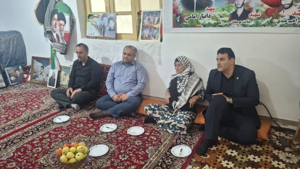 دیدار فرماندار ماسال با مادر شهید گرانقدر امامی